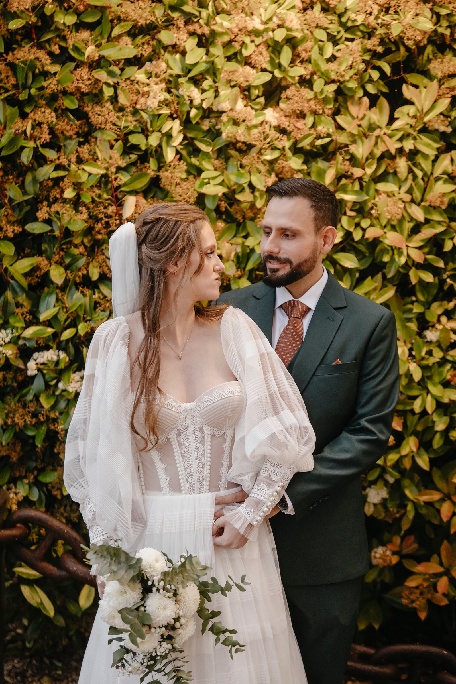 La tormenta, la luz… y los dinosaurios: así fue la boda inolvidable de Laura y David